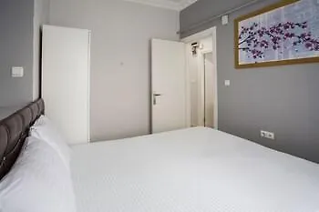 Istanbul House 아파트